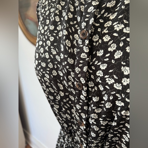 Ditsy Floral Dress Full Length with Button Blouse Size M - Picture 5 of 5